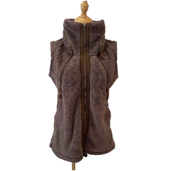 Kuhl Brown High Pile Fleece Vest Hoodie Small Gorpcore Outdoors WInter - Picture 3 of 13